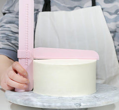 Adjustable Cake Scraper-Innovation