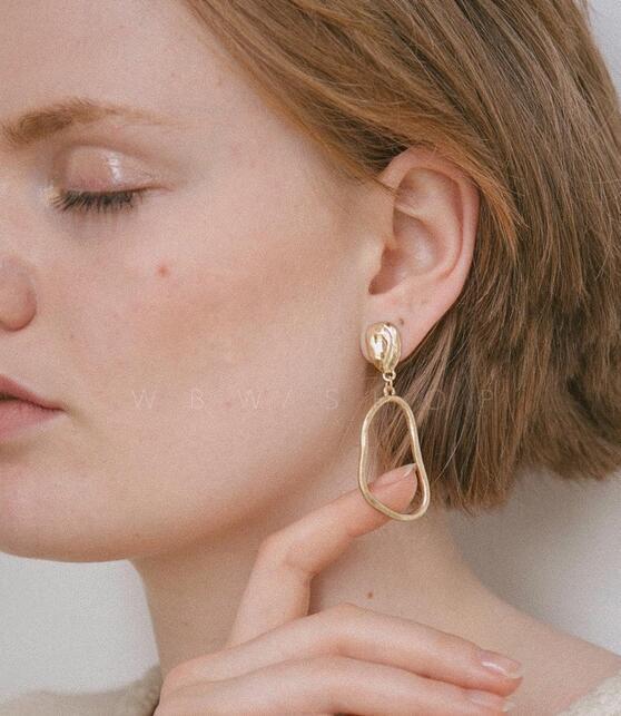 Gold Irregular Hollow Drop Earrings-Innovation